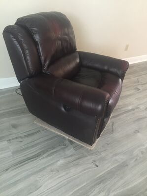 Leather Cleaning in Jacksonville, FL (1)