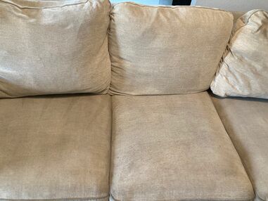 Before and After Upholstery Cleaning Services in Jacksonville, FL (1)