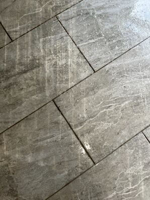 Before & After Tile & Grout Cleaning in Jacksonville, FL (1)