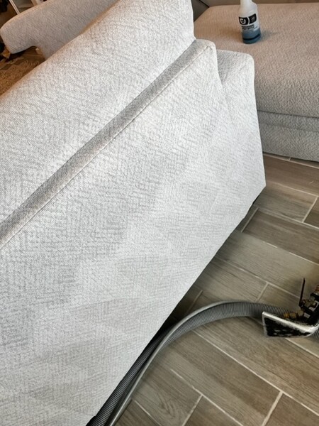 Sofa Cleaning in Jacksonville, FL (3)