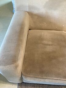 Before and After Upholstery Cleaning Services in Jacksonville, FL (4)