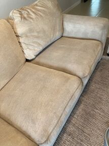 Before and After Upholstery Cleaning Services in Jacksonville, FL (2)