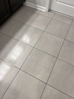 Tile Cleaning in Jacksonville, FL (1)